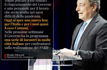 Assemblea 2021 dell’Anci, Draghi ai sindaci: “Pnrr in vostre mani. Stagione riforme e investimenti, dobbiamo cooperare”. Ricci (Ali): “Sintonia totale tra il Presidente Draghi e i sindaci italiani”