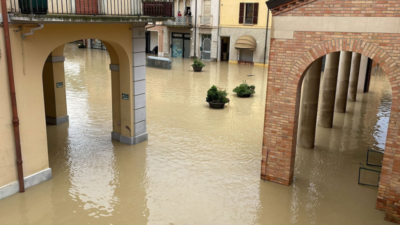 Maltempo: Meloni, stato emergenza verrà esteso anche a Marche e Toscana