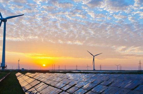Rinnovabili e settore fotovoltaico: in esercizio oltre 1,3 milioni, in aumento dell’8,4% rispetto alla fine del 2022