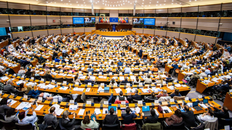 Consumo di suolo. Il Parlamento europeo ha approvato la Direttiva sul monitoraggio dei suoli. Uno strumento fondamentale, da recepire