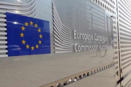 “Diritto di rimanere”. La Commissione dell’Unione europea ha aperto la consultazione sulla strategia
